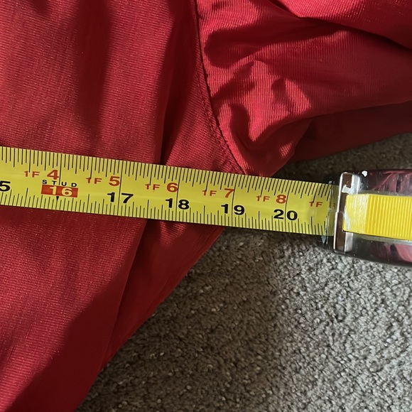 Beautiful red one piece postcard ski suit. Size 8 . From Gorsuch in Vail Co . - Picture 10 of 13